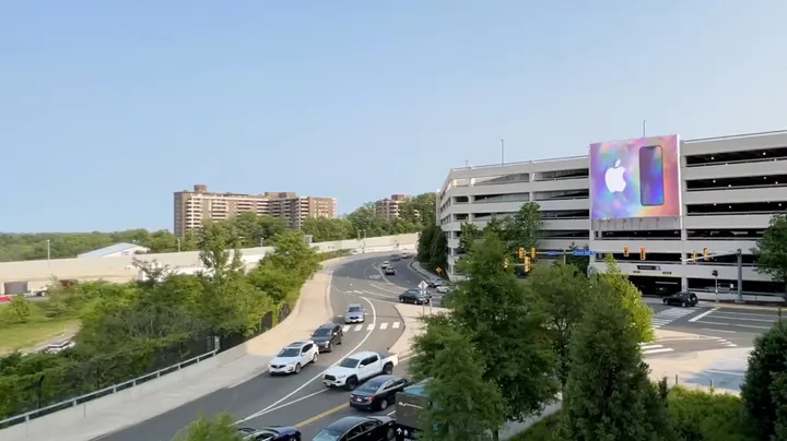 Macerich digital signage implementation at Tysons retail location